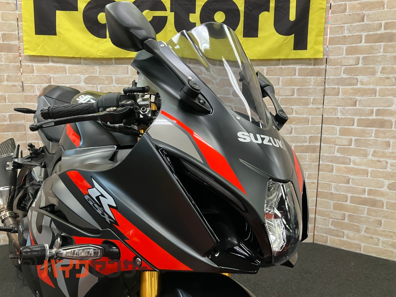 GSX-R1000R　最終モデル　GBレーシングカバー　ヨシムラスリップオン　コアガード　ハンドル　スクリーン　インナーフェンダー等カスタム_34