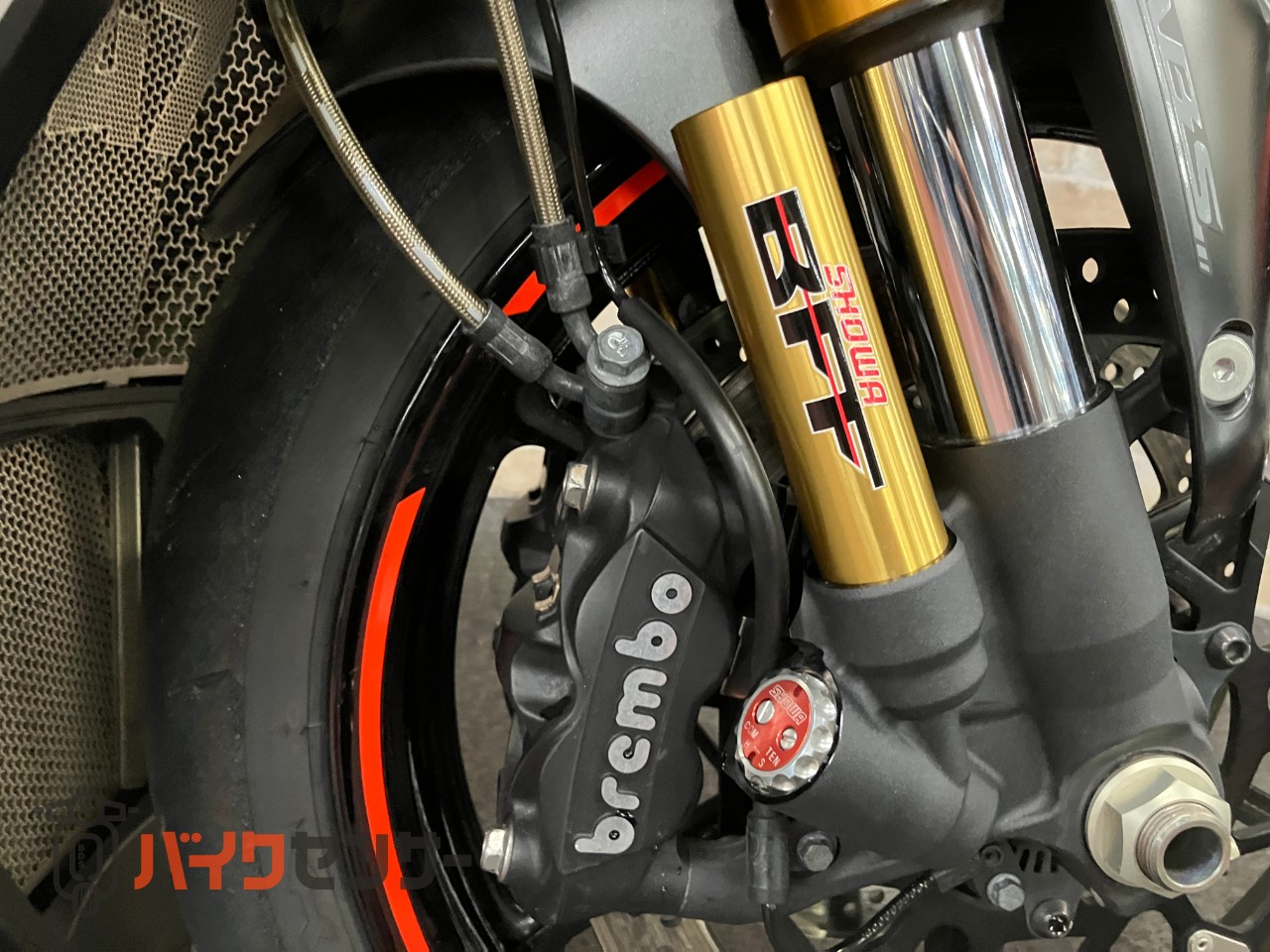 GSX-R1000R　最終モデル　GBレーシングカバー　ヨシムラスリップオン　コアガード　ハンドル　スクリーン　インナーフェンダー等カスタム_41
