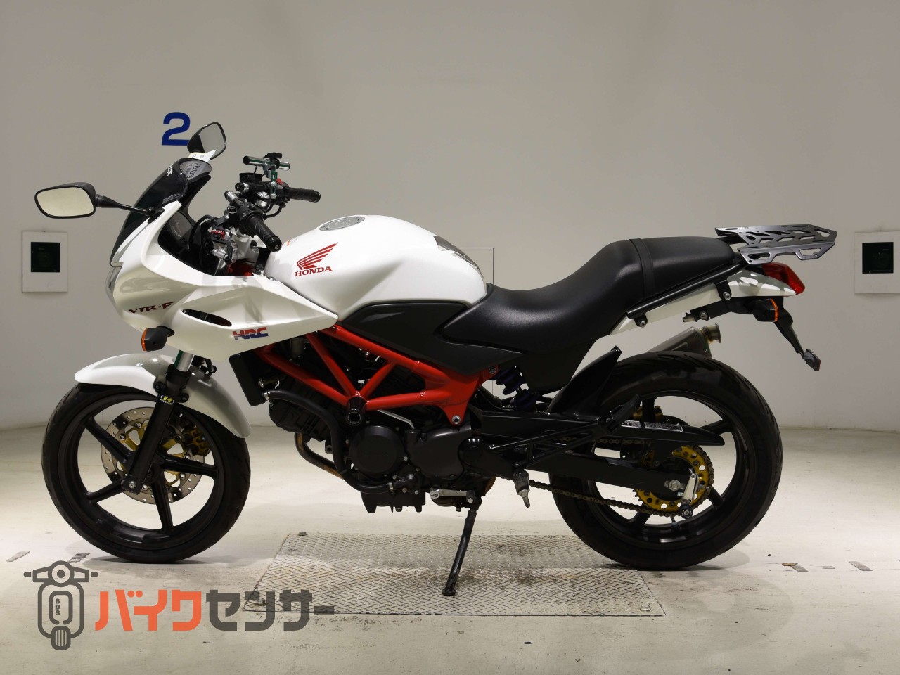 VTR250F　YAMAMOTOフルエキゾースト　ハイパープロサスペンション　アジャスタブルセパレートハンドル_1