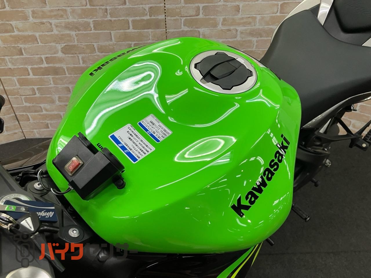 NINJA ZX-6R　アクラポスリップオン　ベビーフェイスバックステップ　MRAスクリーン　インナーフェンダー　コアガード_22