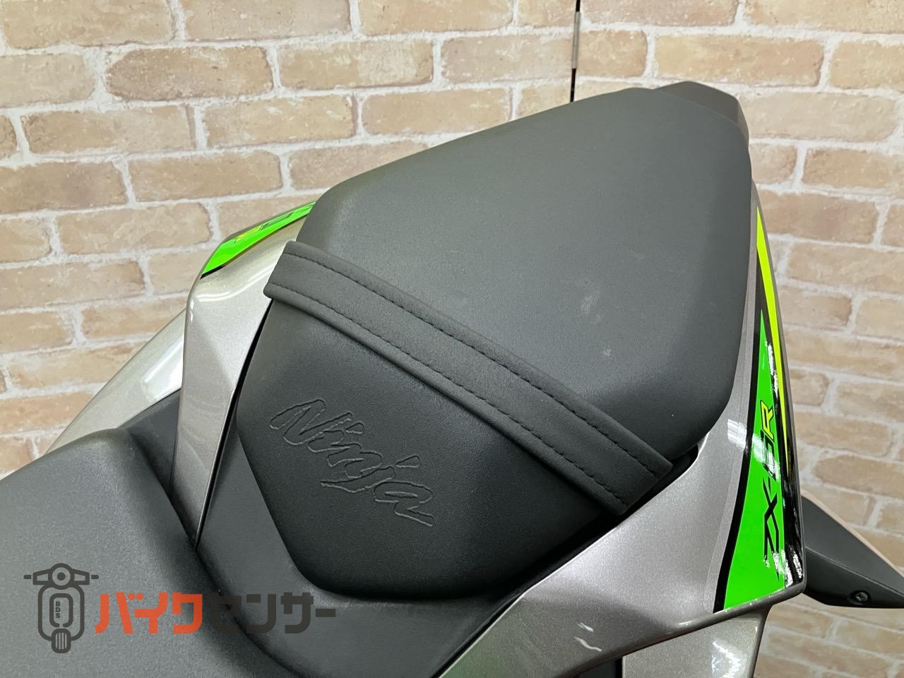 NINJA ZX-6R　アクラポスリップオン　ベビーフェイスバックステップ　MRAスクリーン　インナーフェンダー　コアガード_24