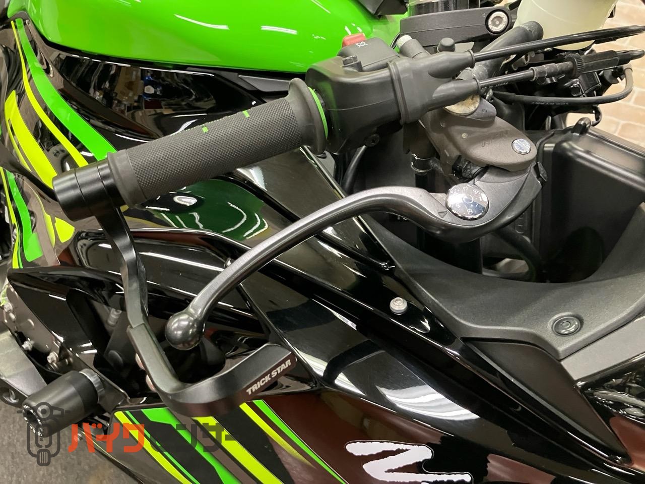 NINJA ZX-6R　アクラポスリップオン　ベビーフェイスバックステップ　MRAスクリーン　インナーフェンダー　コアガード_30