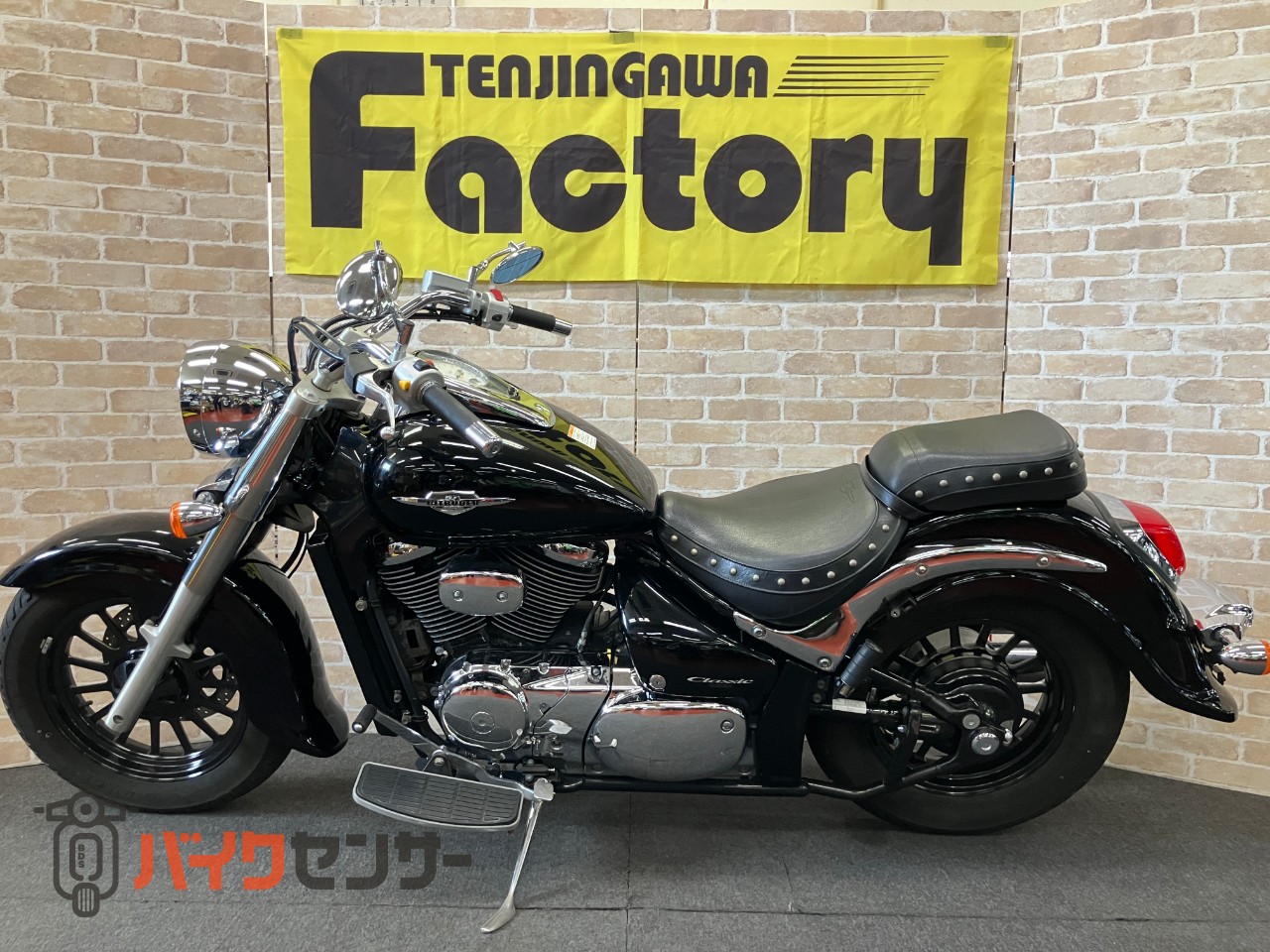 イントルーダー400クラシック インジェクションモデル_1