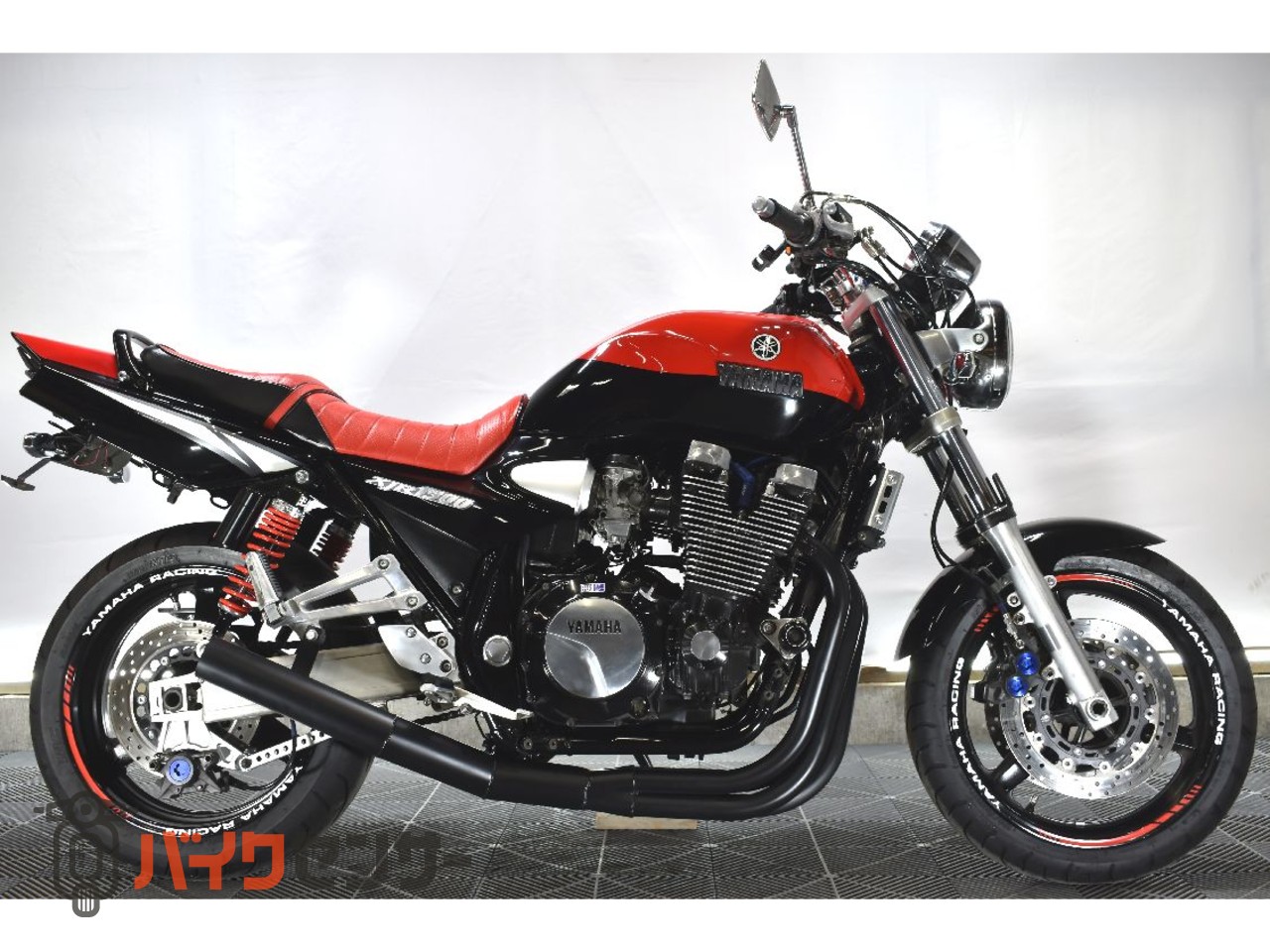 XJR1300 ヤマハ　純正　オーリンズ　RP03J 中古最終値下げ ヤマハ XJR1300 RP03J 2003年 フルノーマル車