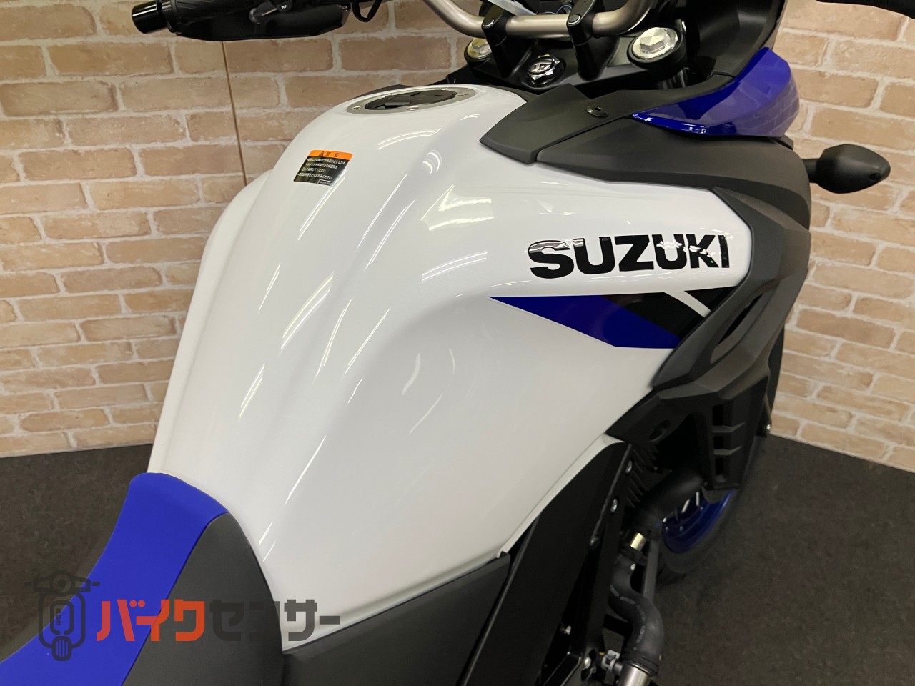 Vストローム650XT　新車　2025ｙ　ファイナルモデル　即納可能_12