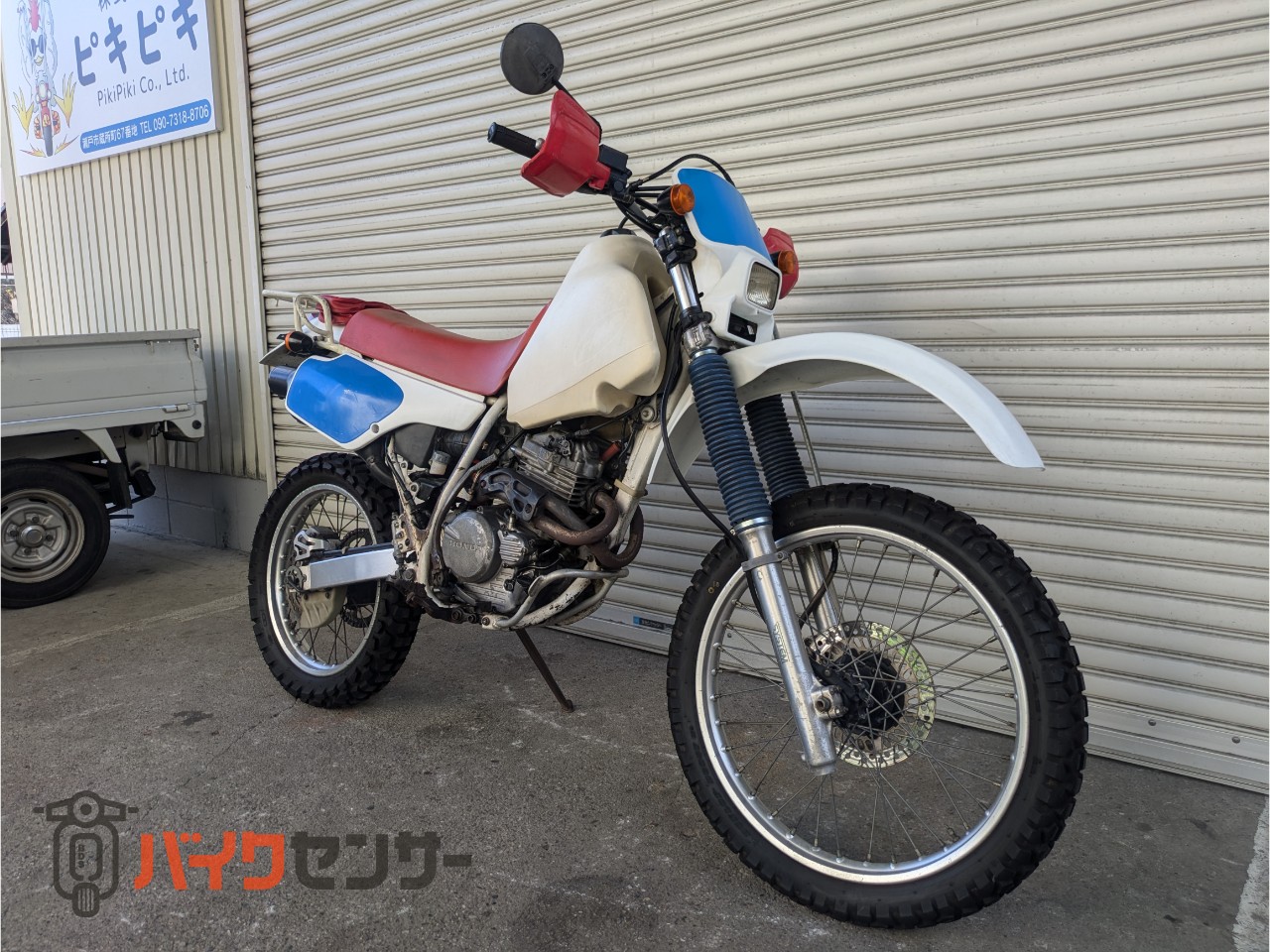 ホンダ ホンダ XR250R ME06 希少車 ビックタンク キャリア付き