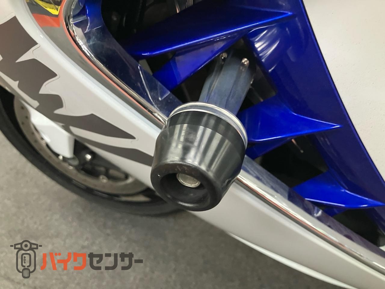 ハヤブサ グリップヒーター　ベビーフェイスバックステップ　スライダー　ドラレコ　ヘルメットロック_12