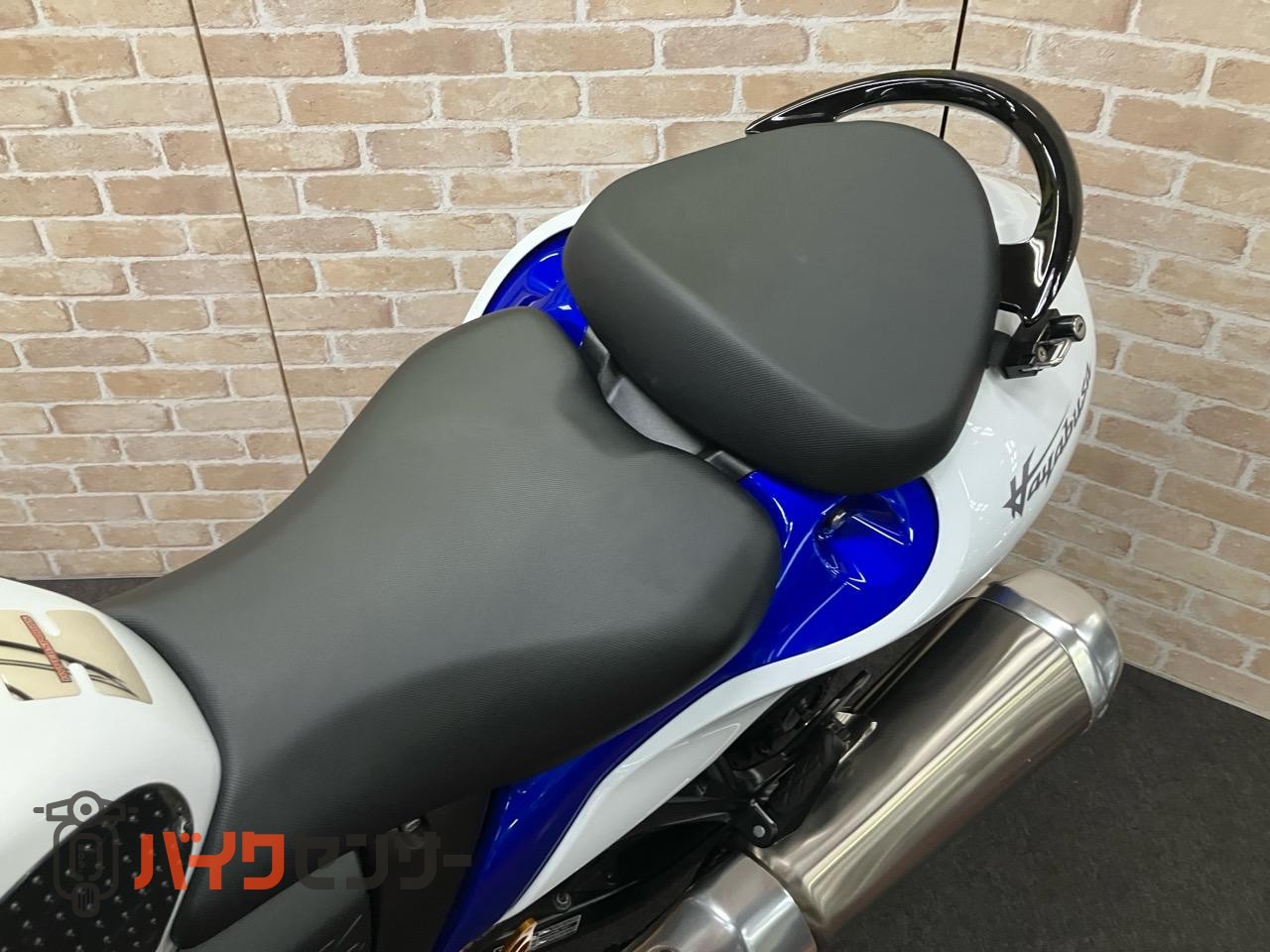 ハヤブサ グリップヒーター　ベビーフェイスバックステップ　スライダー　ドラレコ　ヘルメットロック_20