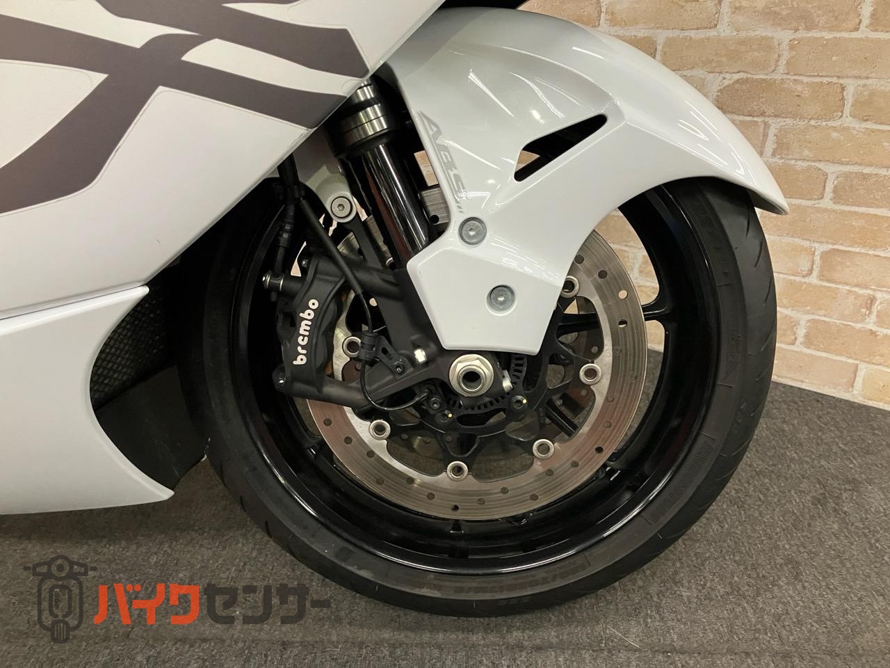 ハヤブサ グリップヒーター　ベビーフェイスバックステップ　スライダー　ドラレコ　ヘルメットロック_30