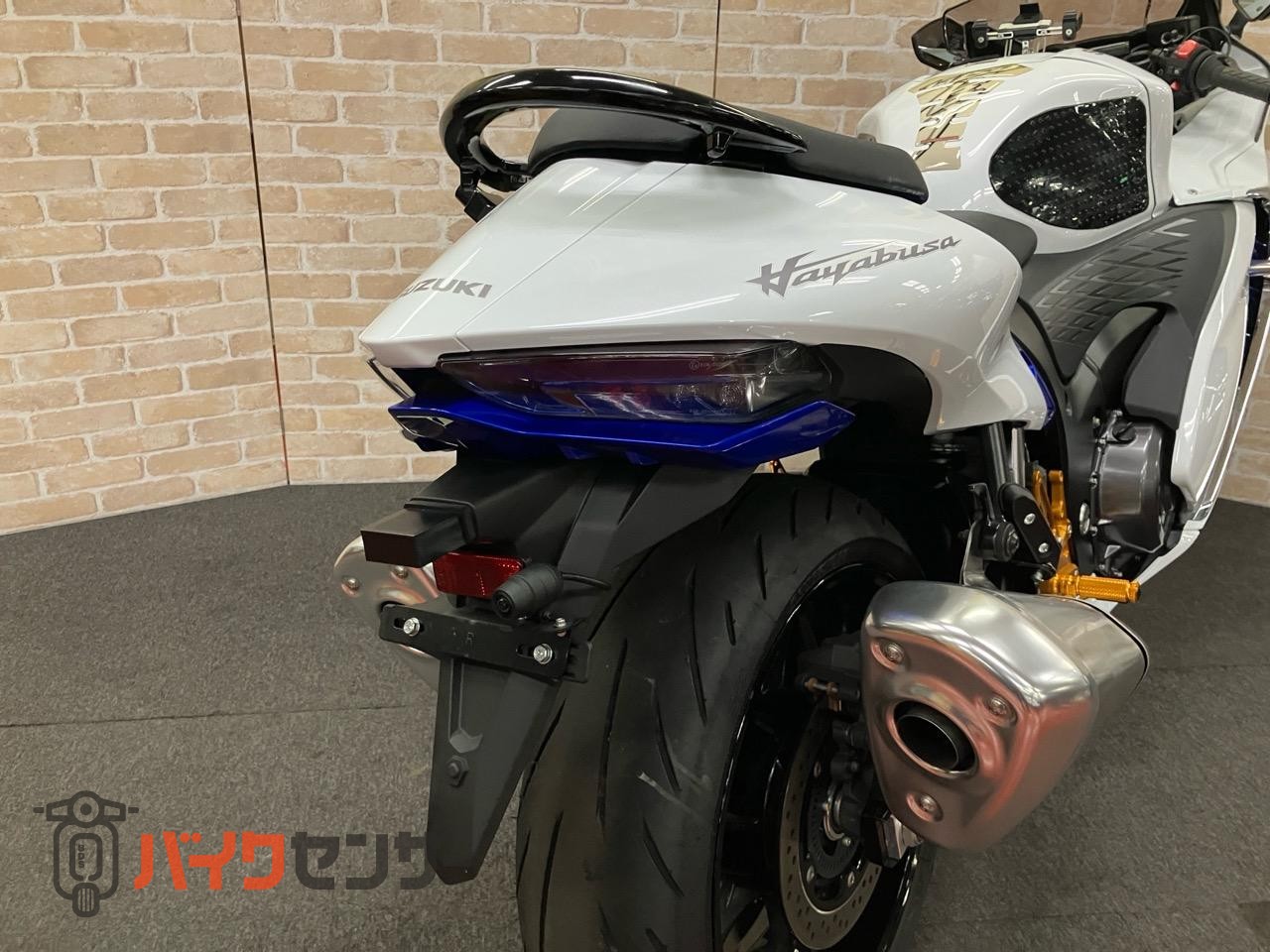 ハヤブサ グリップヒーター　ベビーフェイスバックステップ　スライダー　ドラレコ　ヘルメットロック_39