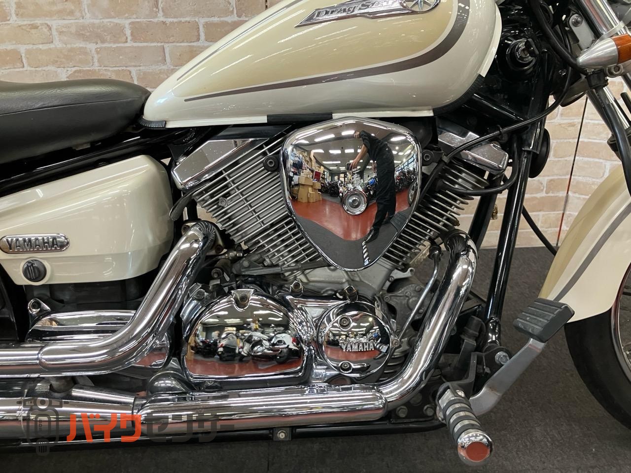 ドラッグスター250  ウインカー　ステップ　アラーム　サイドバック　サポート　白ベージュ_21