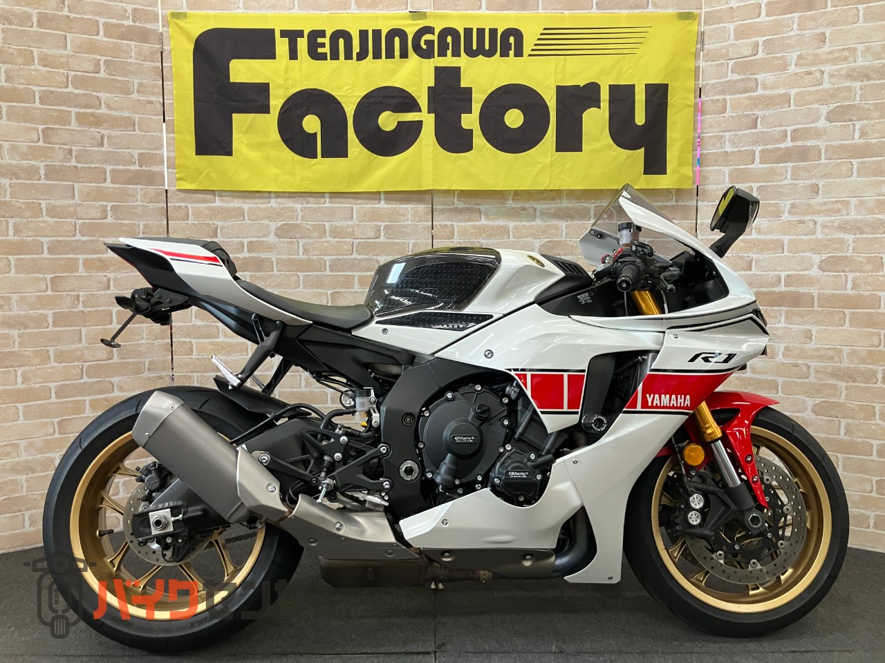 YZF-R1 60thアニバーサリー　GBレーシングカバー　OVERスライダー　フェンダーレス　カーボンタンクカバー　ドラレコ　ETC_0