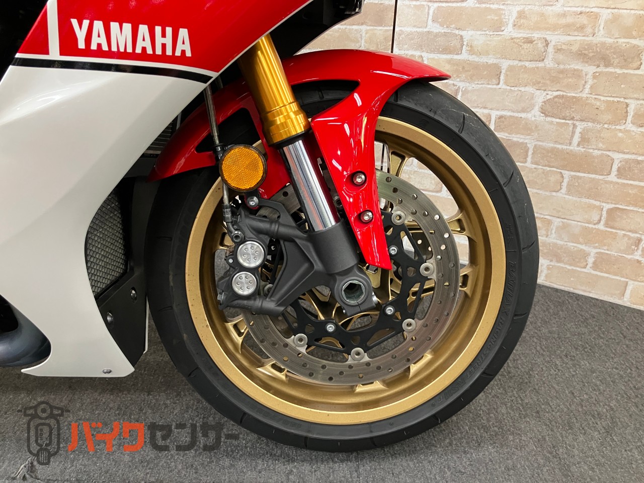 YZF-R1 60thアニバーサリー　GBレーシングカバー　OVERスライダー　フェンダーレス　カーボンタンクカバー　ドラレコ　ETC_9