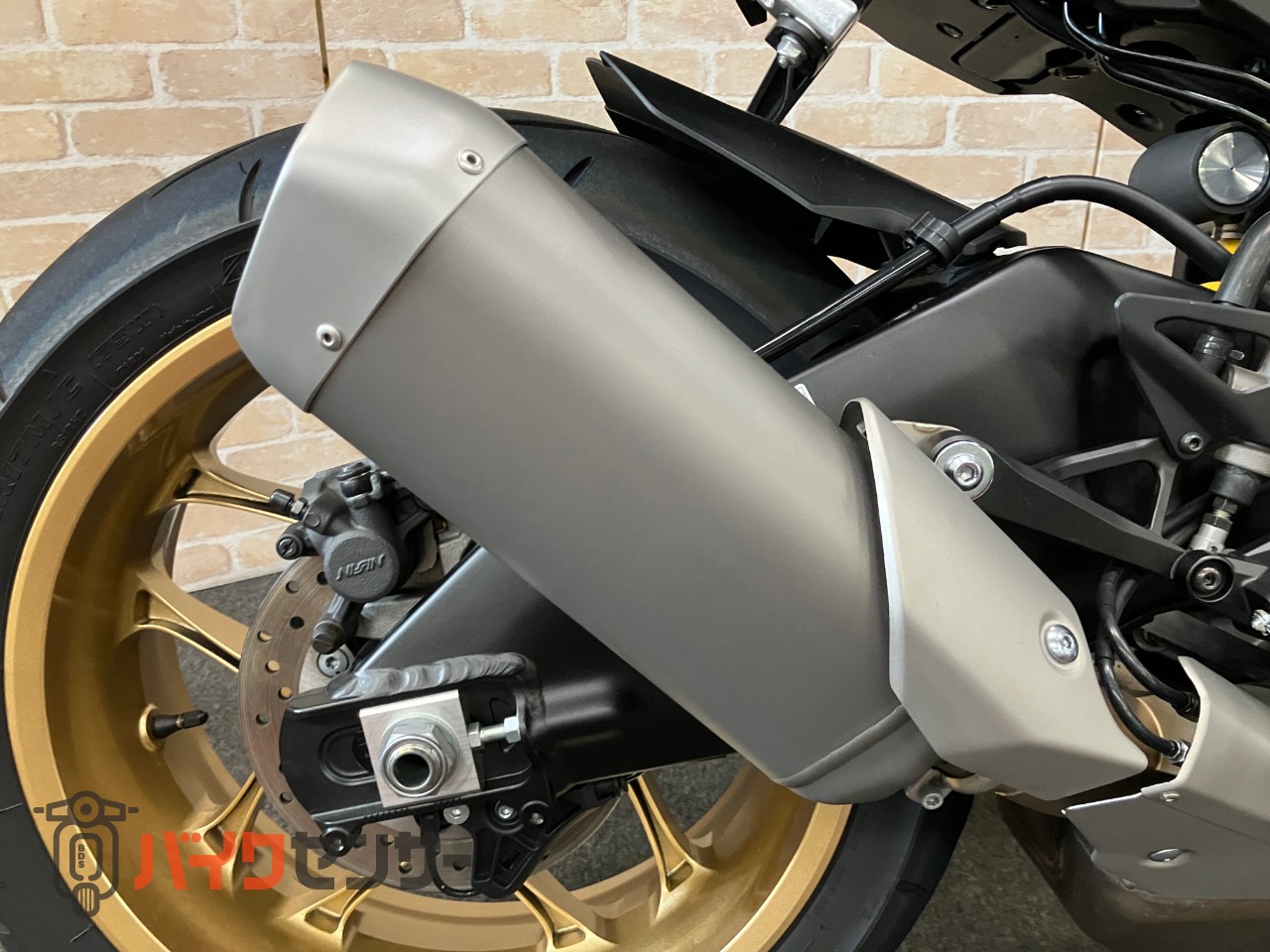 YZF-R1 60thアニバーサリー　GBレーシングカバー　OVERスライダー　フェンダーレス　カーボンタンクカバー　ドラレコ　ETC_15