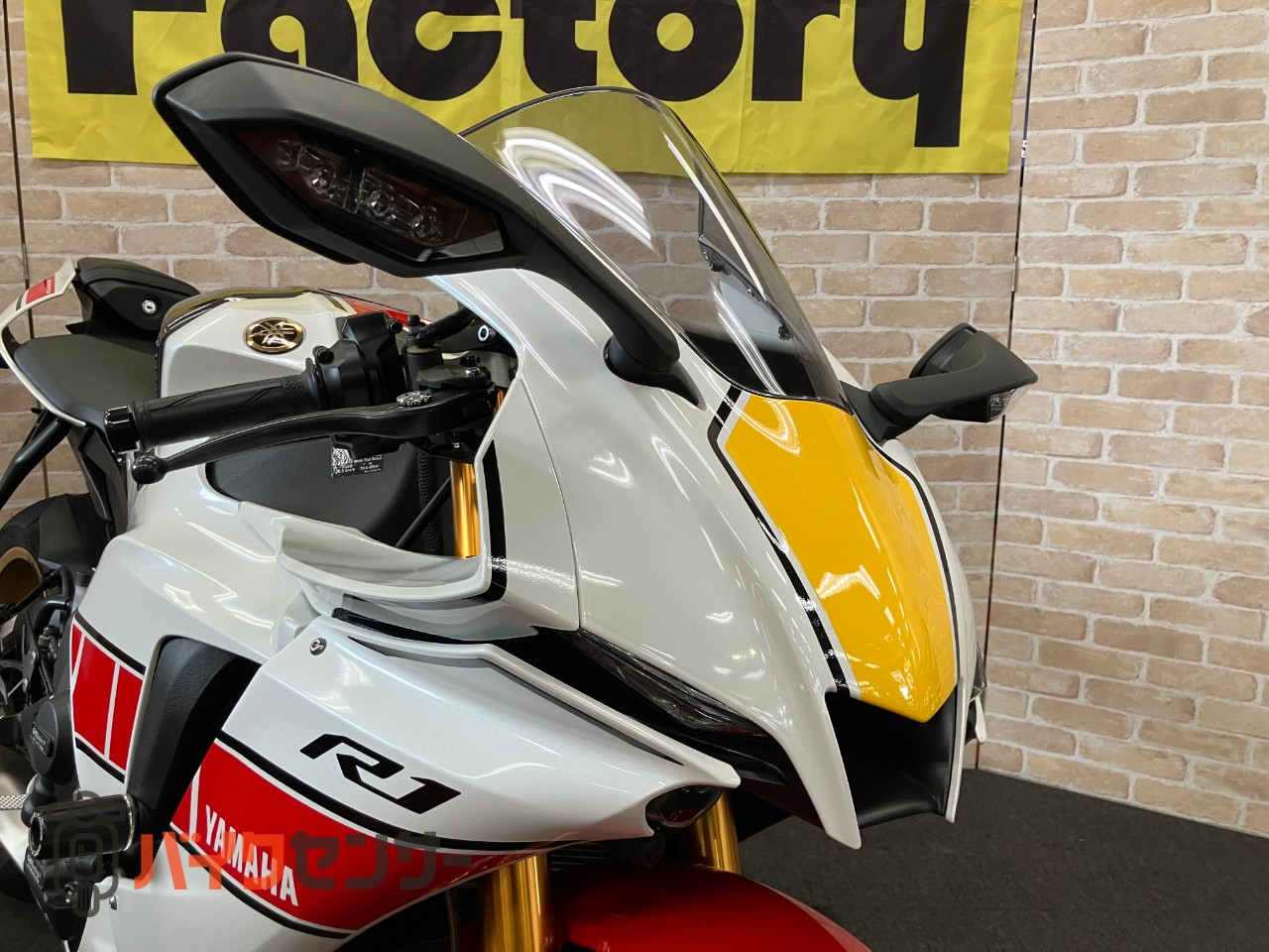 YZF-R1 60thアニバーサリー　GBレーシングカバー　OVERスライダー　フェンダーレス　カーボンタンクカバー　ドラレコ　ETC_43