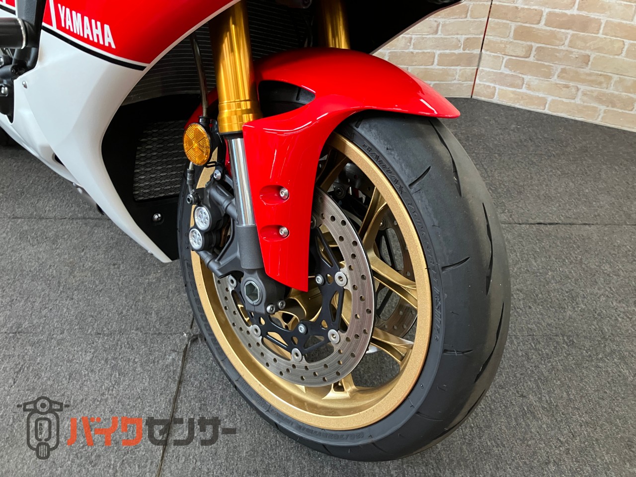 YZF-R1 60thアニバーサリー　GBレーシングカバー　OVERスライダー　フェンダーレス　カーボンタンクカバー　ドラレコ　ETC_44