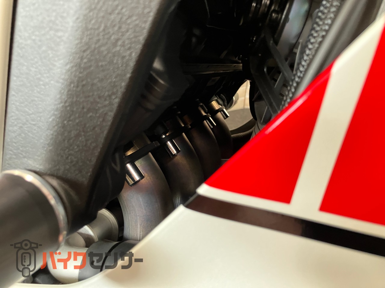 YZF-R1 60thアニバーサリー　GBレーシングカバー　OVERスライダー　フェンダーレス　カーボンタンクカバー　ドラレコ　ETC_45