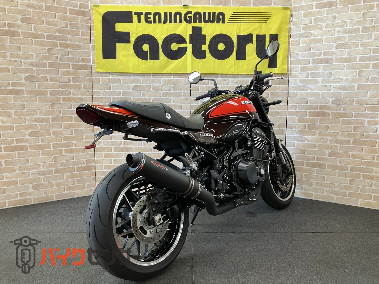 Z900RS 火の玉ファーストエディション ストライカー ブラックマフラー ステップ ロングテール フェンダーレス スライダー_4