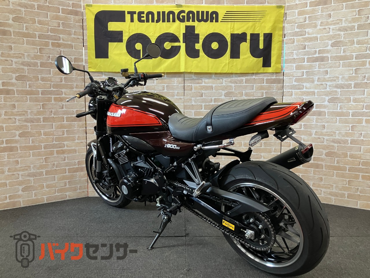 Z900RS 火の玉ファーストエディション ストライカー ブラックマフラー ステップ ロングテール フェンダーレス スライダー_5