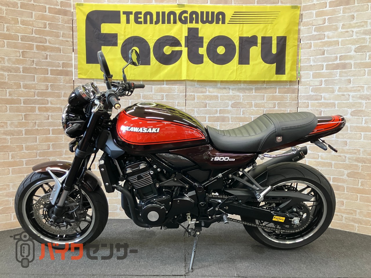 Z900RS 火の玉ファーストエディション ストライカー ブラックマフラー ステップ ロングテール フェンダーレス スライダー_1