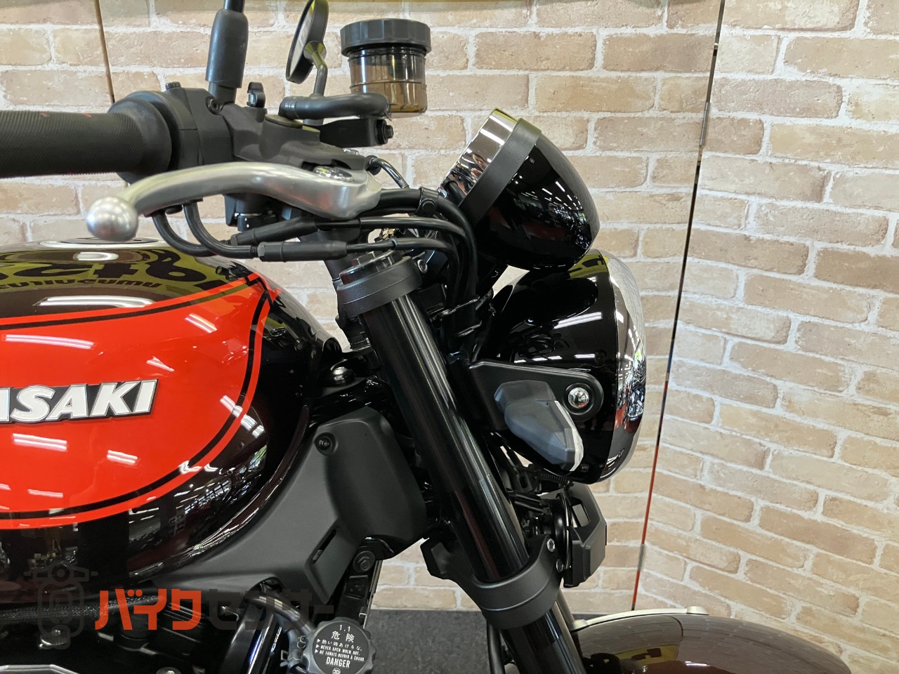 Z900RS 火の玉ファーストエディション ストライカー ブラックマフラー ステップ ロングテール フェンダーレス スライダー_16