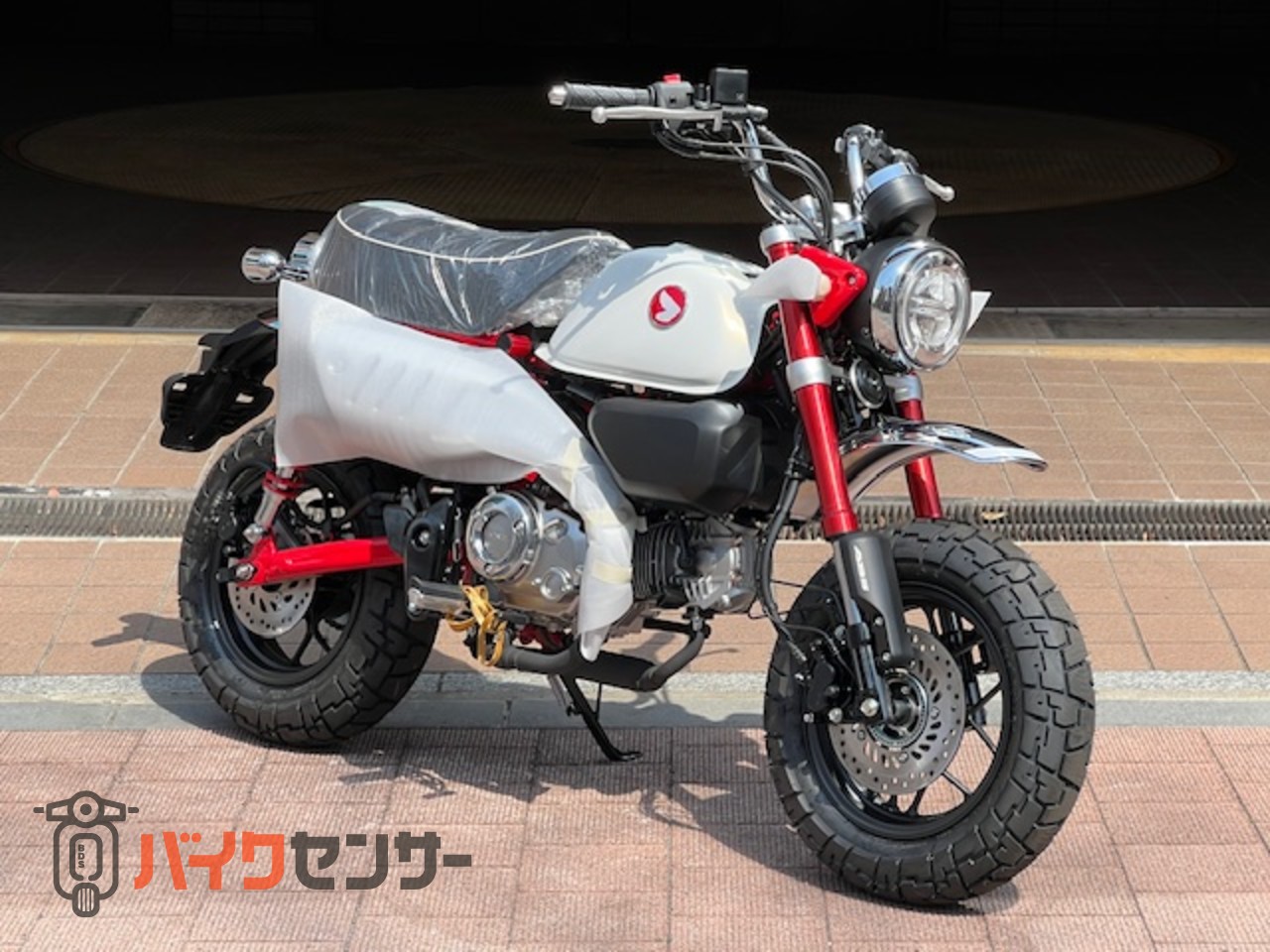 モンキー125 ホンダ タンク 赤白 神カラー早よ！ ホンダ「モンキー125」の2023年モデルがタイで登場