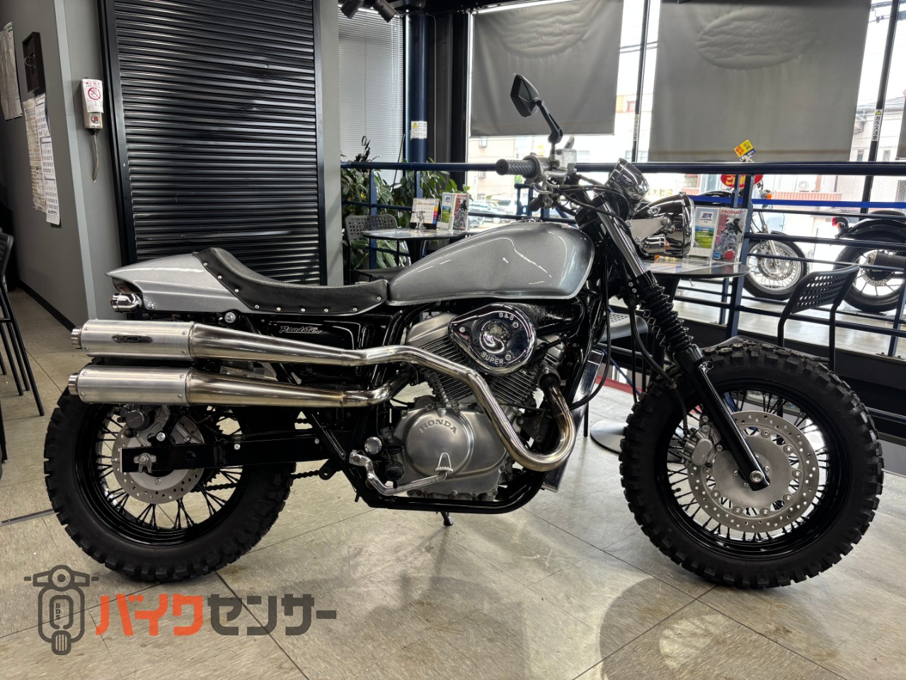 ホンダVRX400ロードスター　スクランブラー風改 ホンダ VRX Roadster スクランブラー製作車両 B552637| BDS