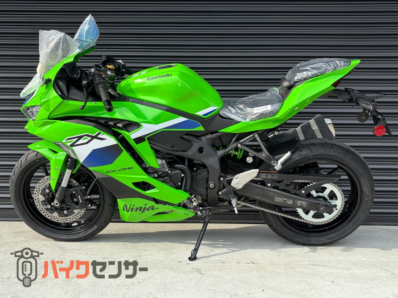カワサキ NINJA ZX-4RR 2026年モデル ローソンカラー！（コンビニの