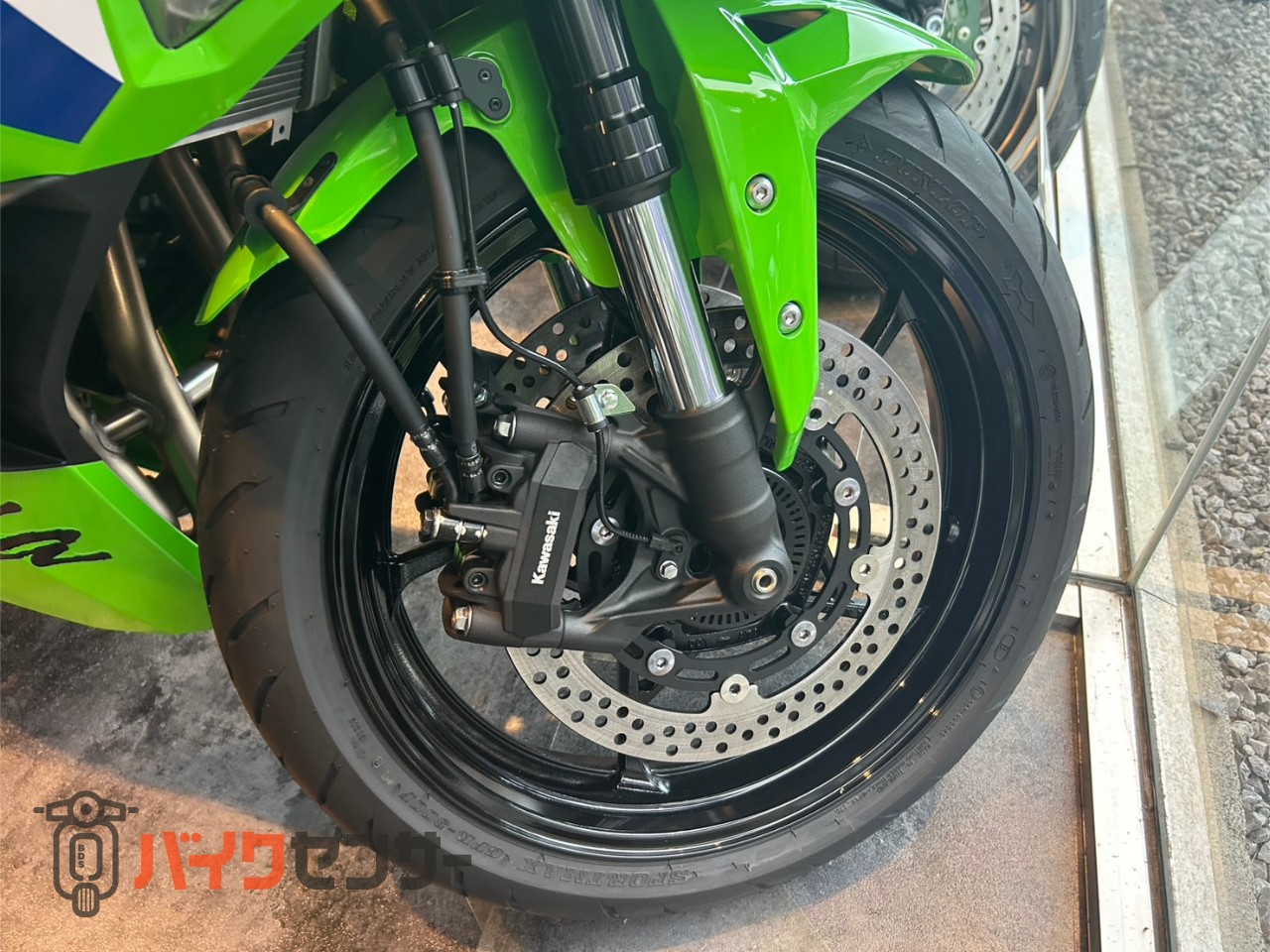 カワサキ NINJA ZX-4RR 2026年モデル ローソンカラー！（コンビニの