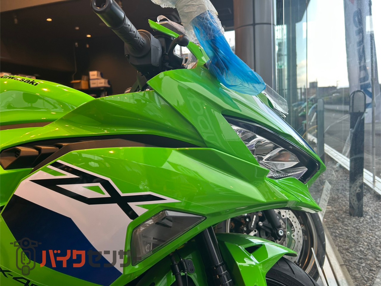 カワサキ NINJA ZX-4RR 2026年モデル ローソンカラー！（コンビニの