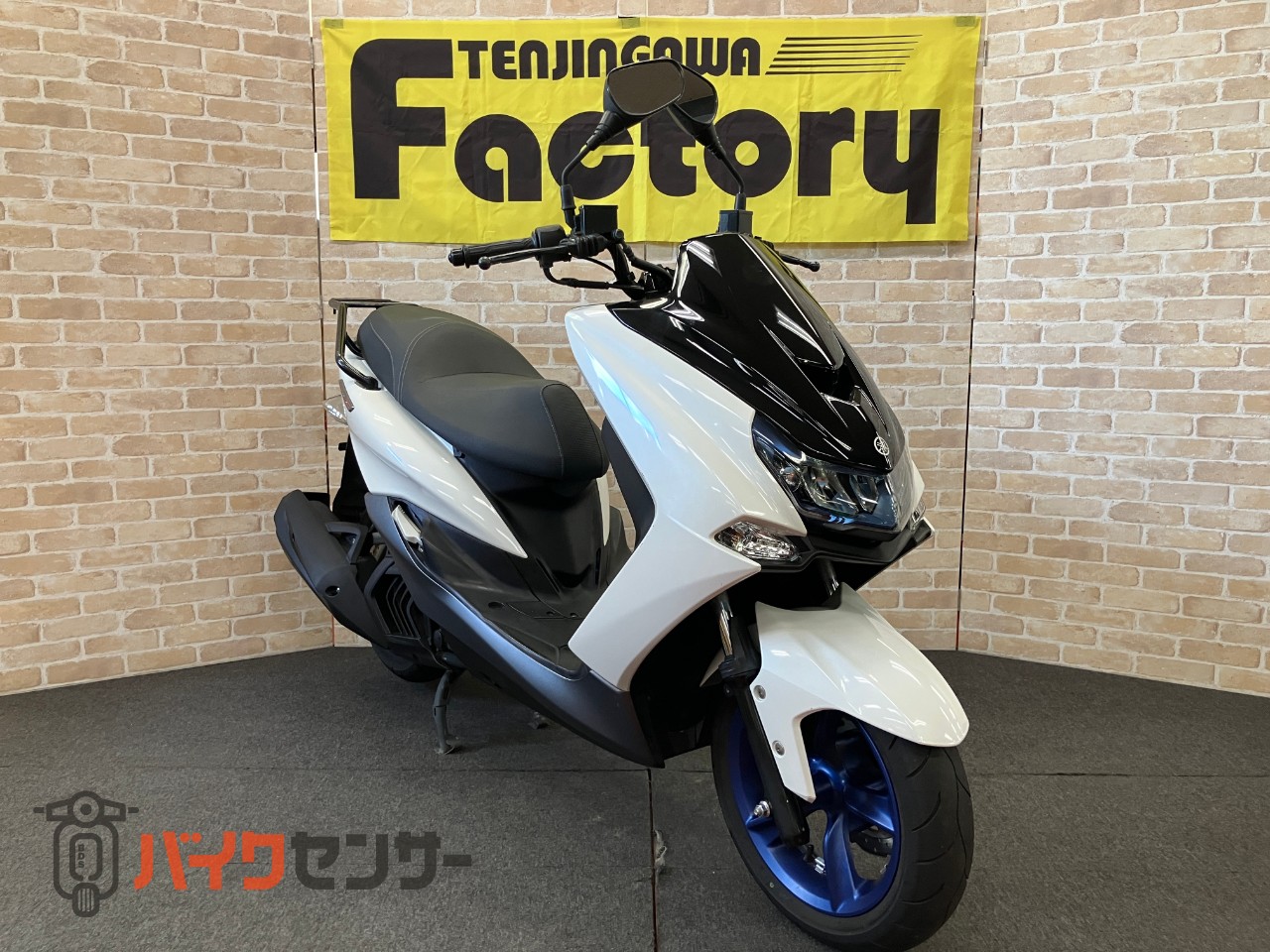 マジェスティ155S 2020年最終モデル　リアキャリア　ETC　　ホワイト_2