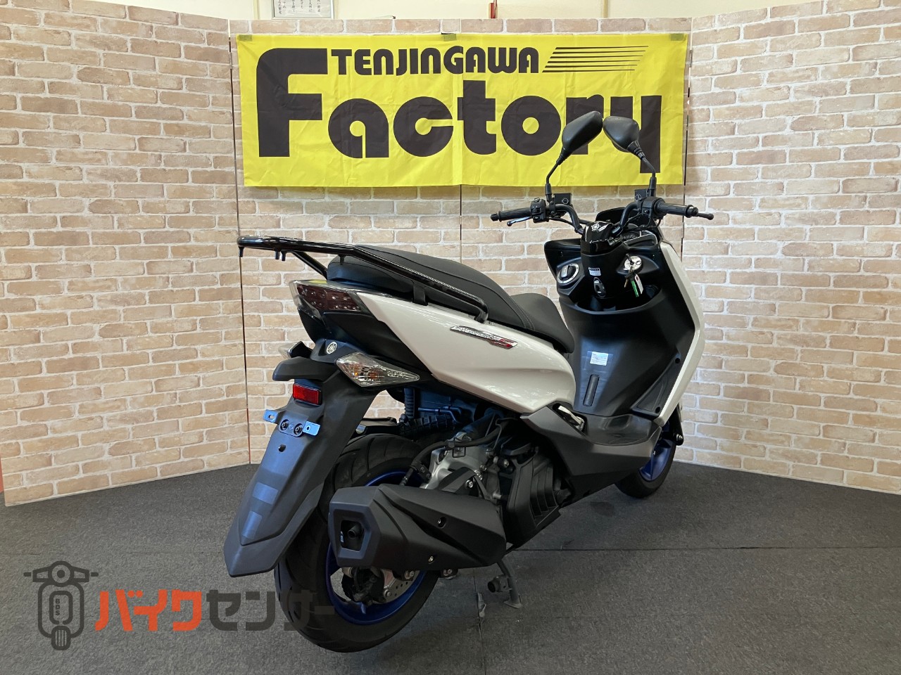 マジェスティ155S 2020年最終モデル　リアキャリア　ETC　　ホワイト_4