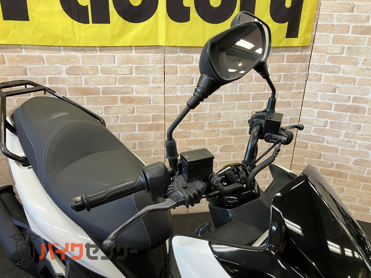 マジェスティ155S 2020年最終モデル　リアキャリア　ETC　　ホワイト_27