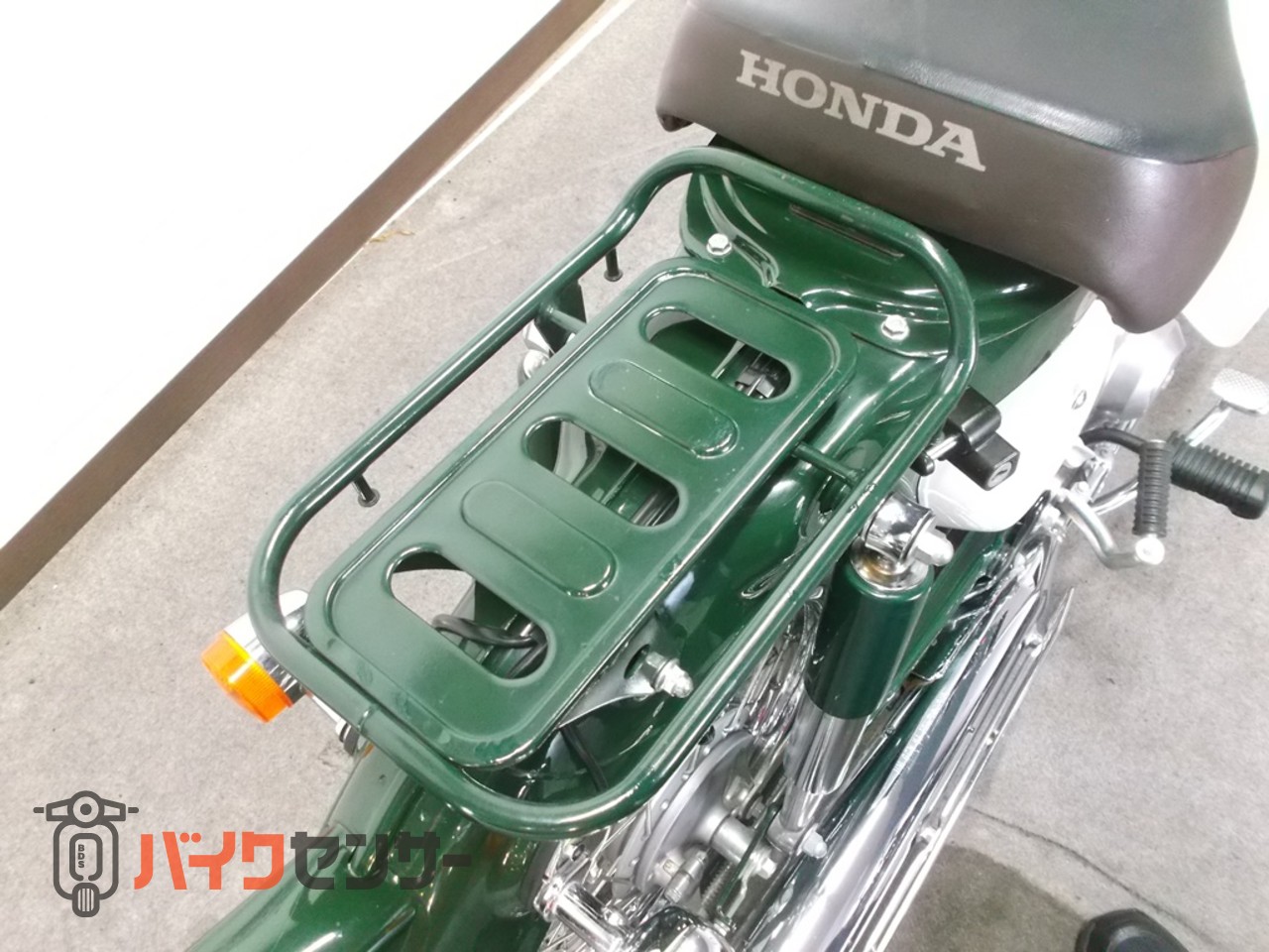 ホンダ リトルカブ セル付き4速ミッションのキャブレターモデルです