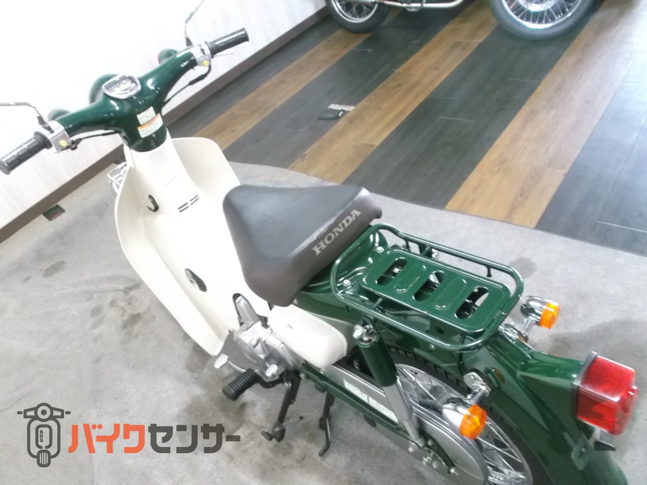 ホンダ リトルカブ セル付き4速ミッションのキャブレターモデルです