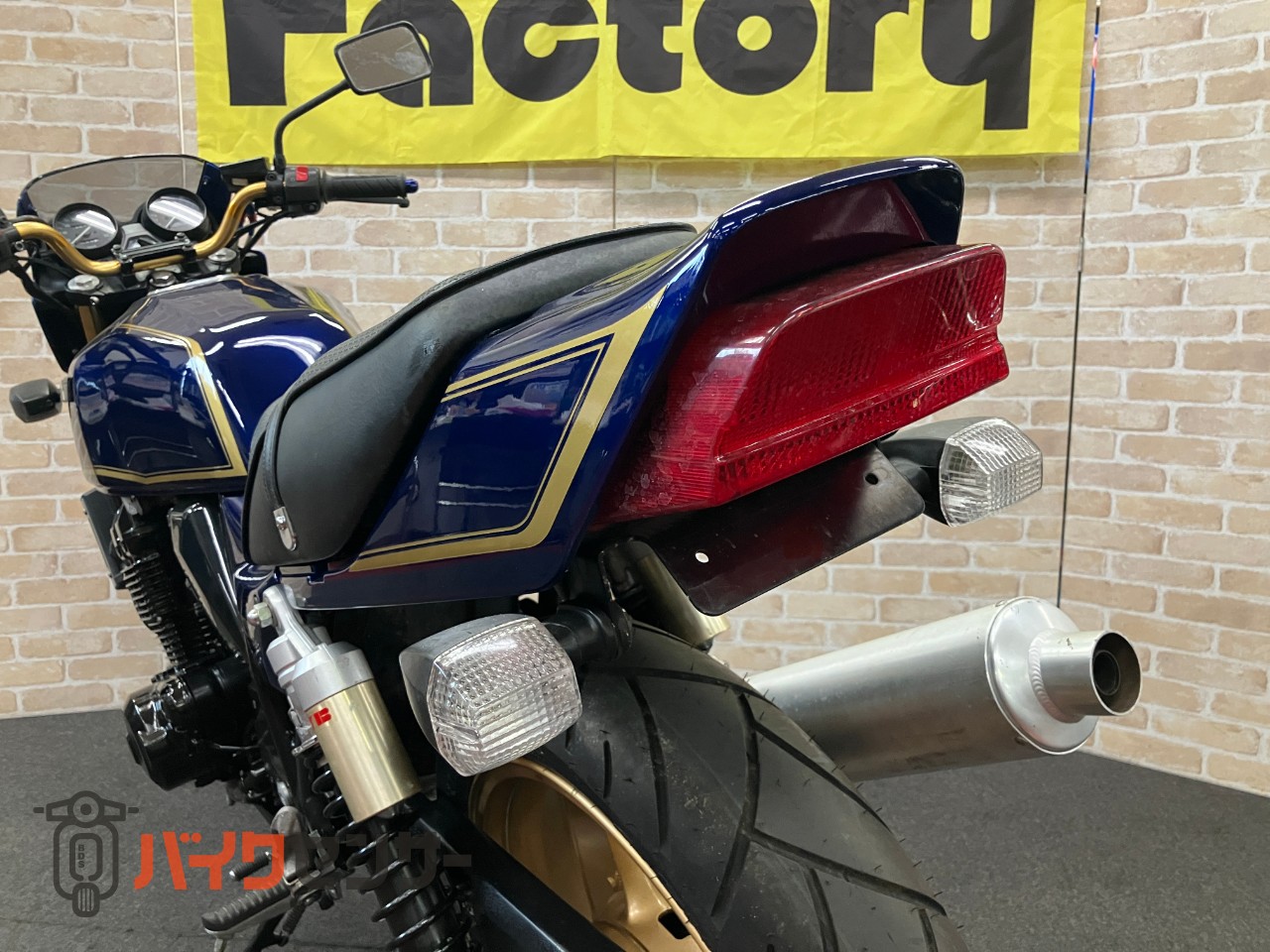 ZRX400 中期モデル　マーク2カラー　ゴールドホイール　オリジナルペイント　フェンダーレス　ハンドル　メッシュホース　ブルー_34