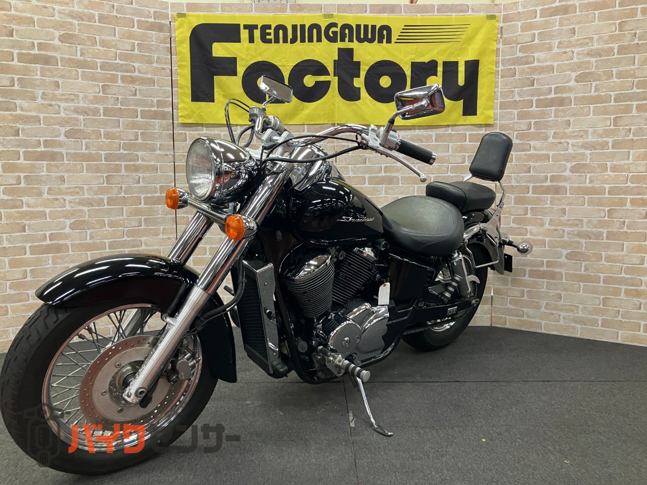 シャドウ400　バックレスト　ブラックオールペイント_3