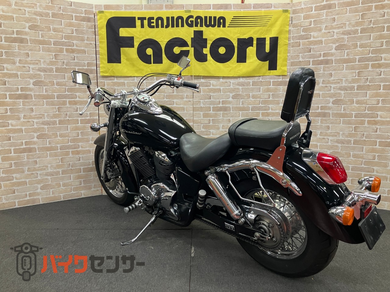 シャドウ400　バックレスト　ブラックオールペイント_5