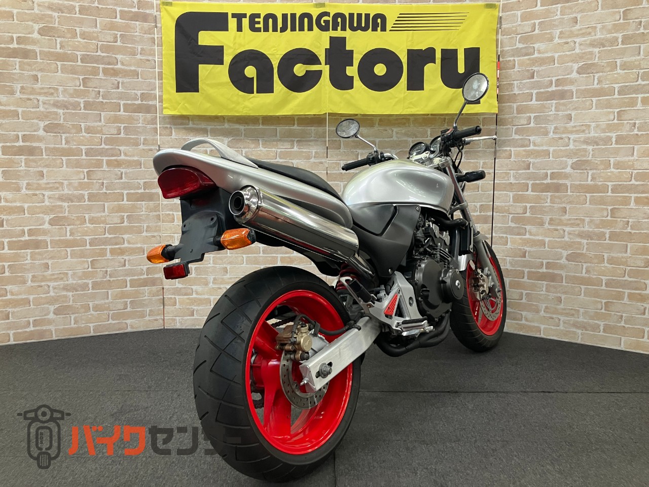HORNET250 赤ホイール　中期型ガソリンメーター装備_4