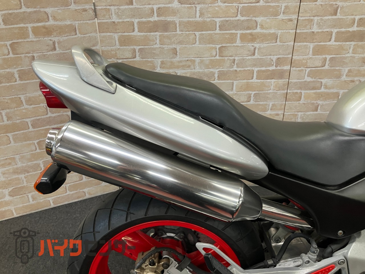 HORNET250 赤ホイール　中期型ガソリンメーター装備_7