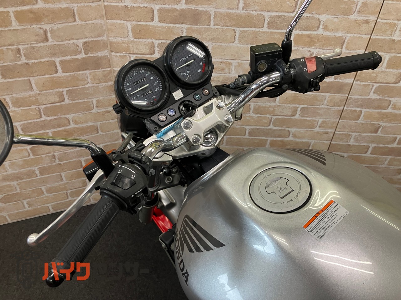 HORNET250 赤ホイール　中期型ガソリンメーター装備_16