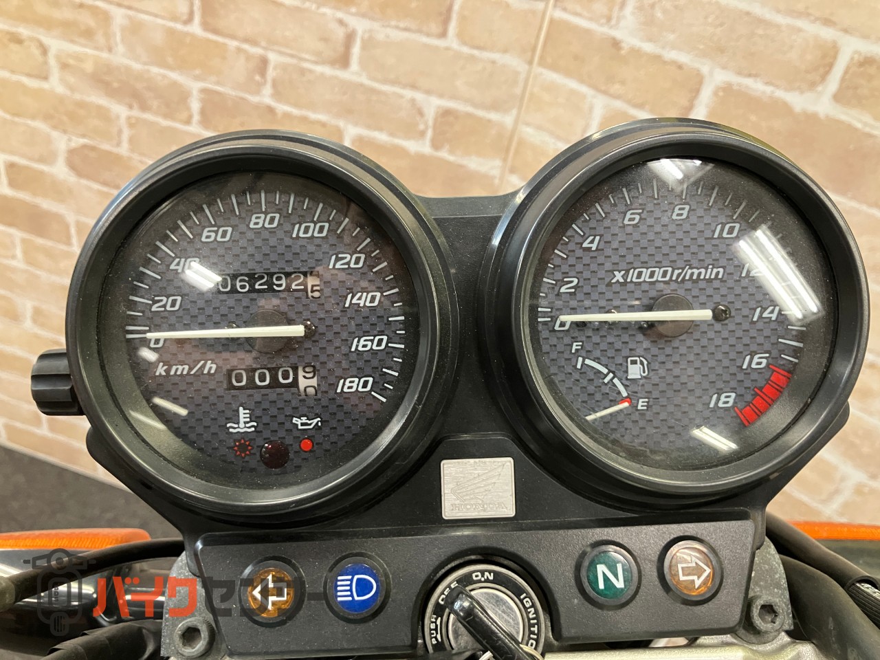 HORNET250 赤ホイール　中期型ガソリンメーター装備_17