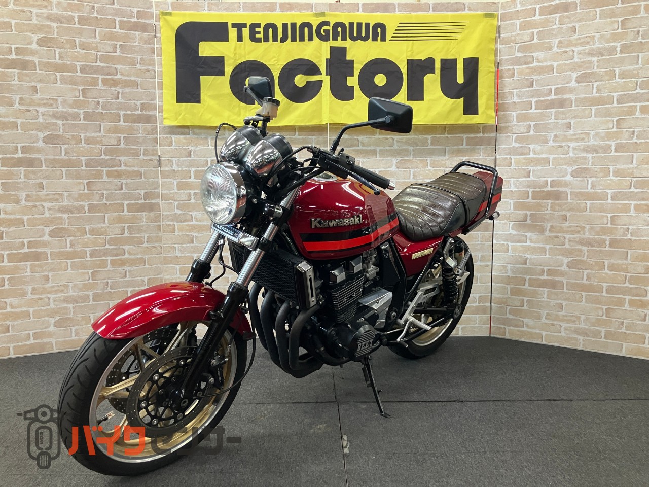 ZRX400 cibieヘッドライト　ミッドナイトマフラー　18インチキャストホイール　ハンドル　BEETハイパーバンク　エンジンカバー等_2