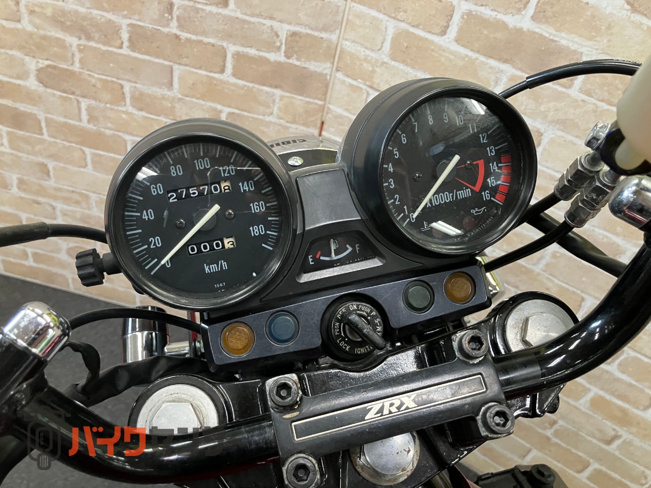 ZRX400 cibieヘッドライト　ミッドナイトマフラー　18インチキャストホイール　ハンドル　BEETハイパーバンク　エンジンカバー等_20