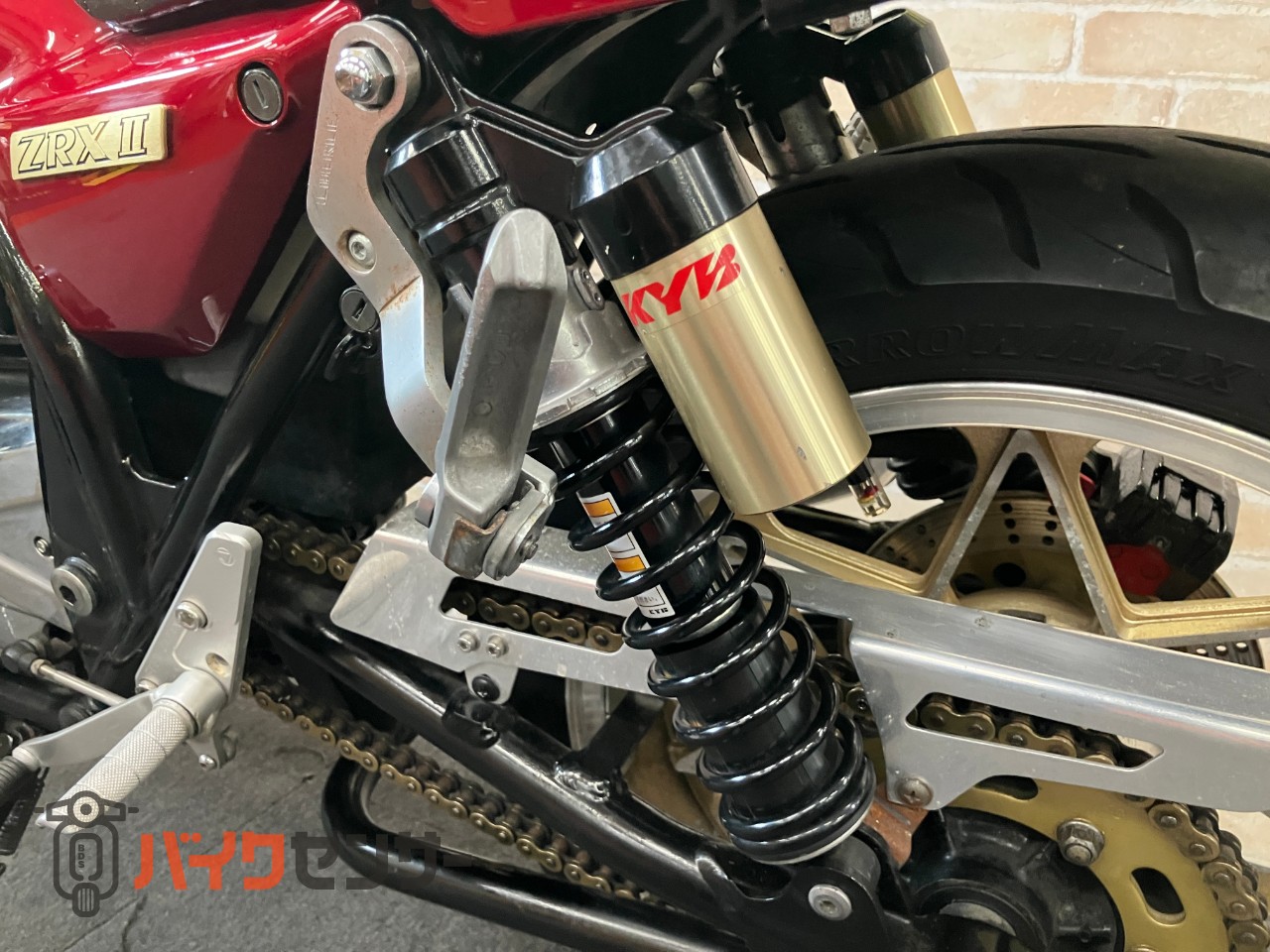 ZRX400 cibieヘッドライト　ミッドナイトマフラー　18インチキャストホイール　ハンドル　BEETハイパーバンク　エンジンカバー等_25