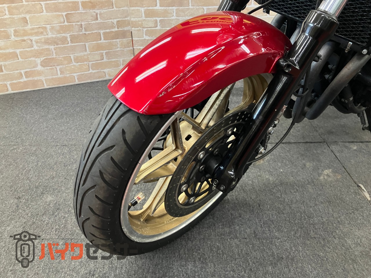ZRX400 cibieヘッドライト　ミッドナイトマフラー　18インチキャストホイール　ハンドル　BEETハイパーバンク　エンジンカバー等_30