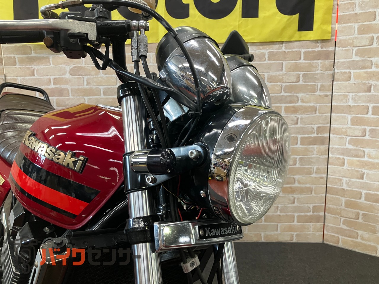 ZRX400 cibieヘッドライト　ミッドナイトマフラー　18インチキャストホイール　ハンドル　BEETハイパーバンク　エンジンカバー等_33