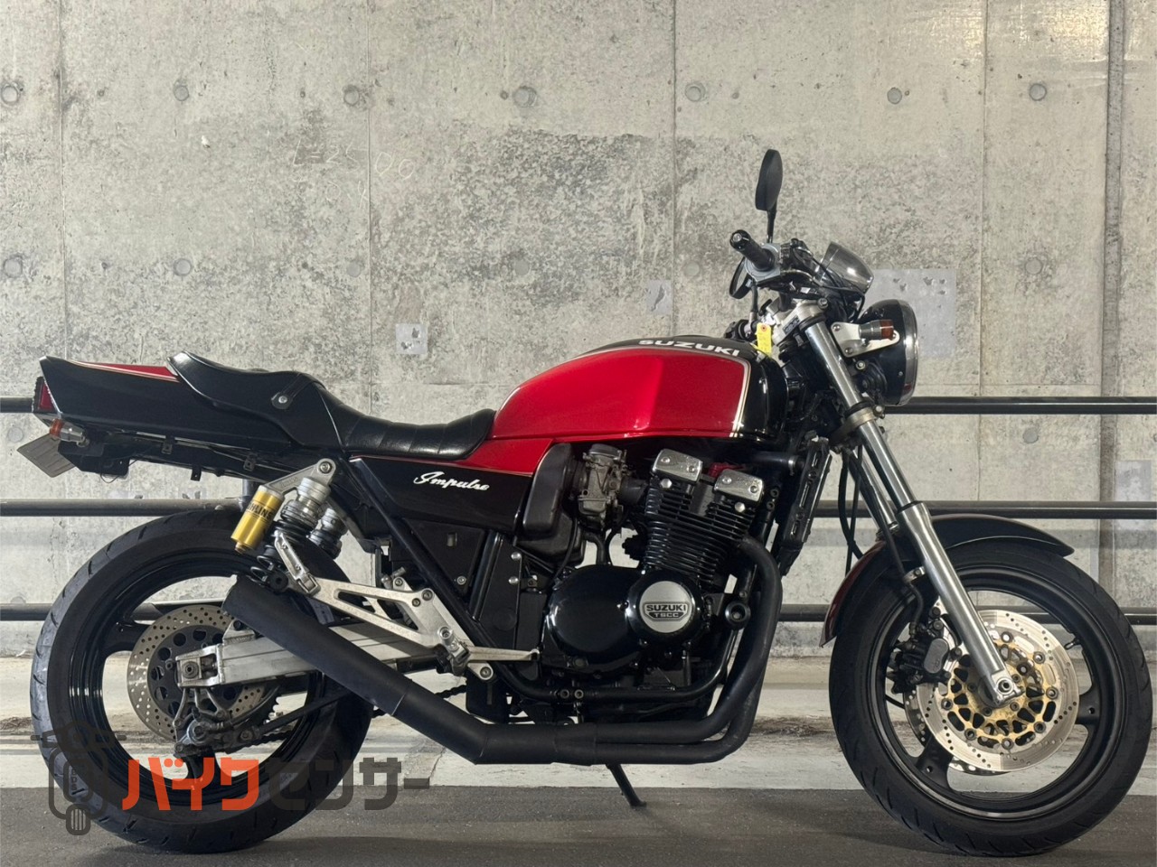 スズキ GSX400インパルス 社外ショート管 タックロールシート 電圧計