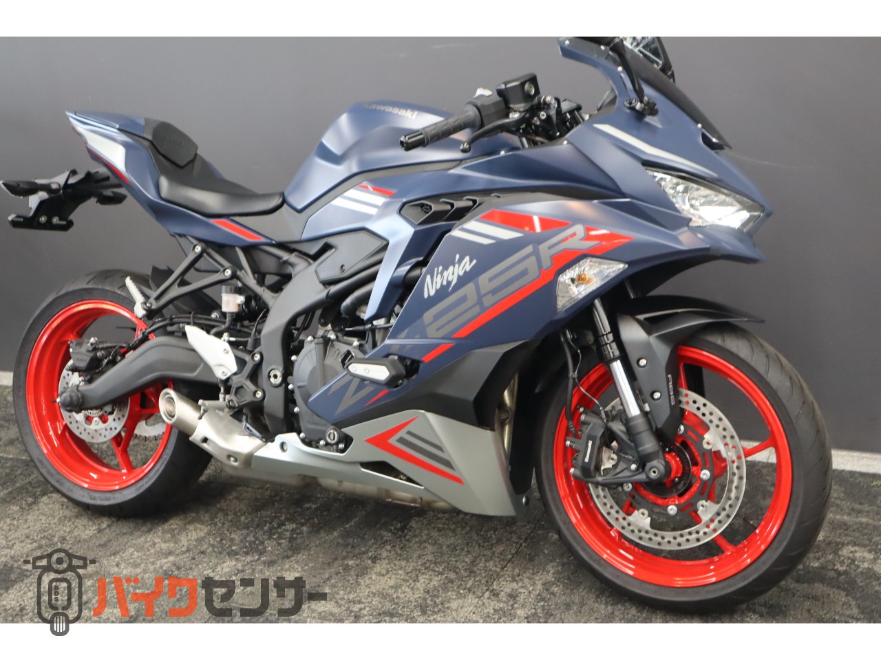 カワサキ NINJA ZX-25R SE 2022モデル登録済み車両 オリジナル赤
