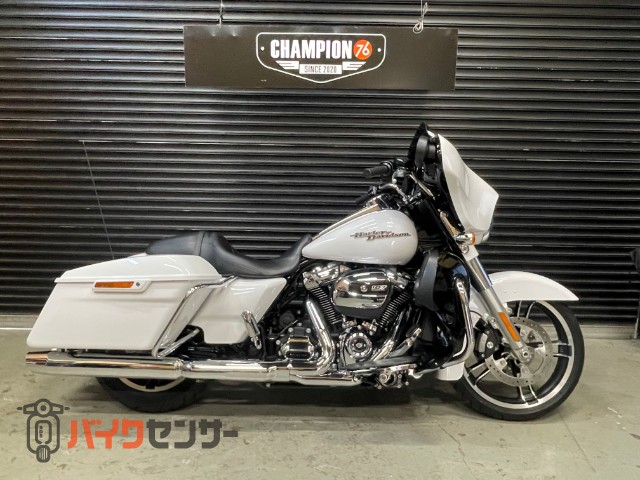 FLHXS ストリートグライドスペシャル ロアフェアリング　パニアガード　ＥＴＣ